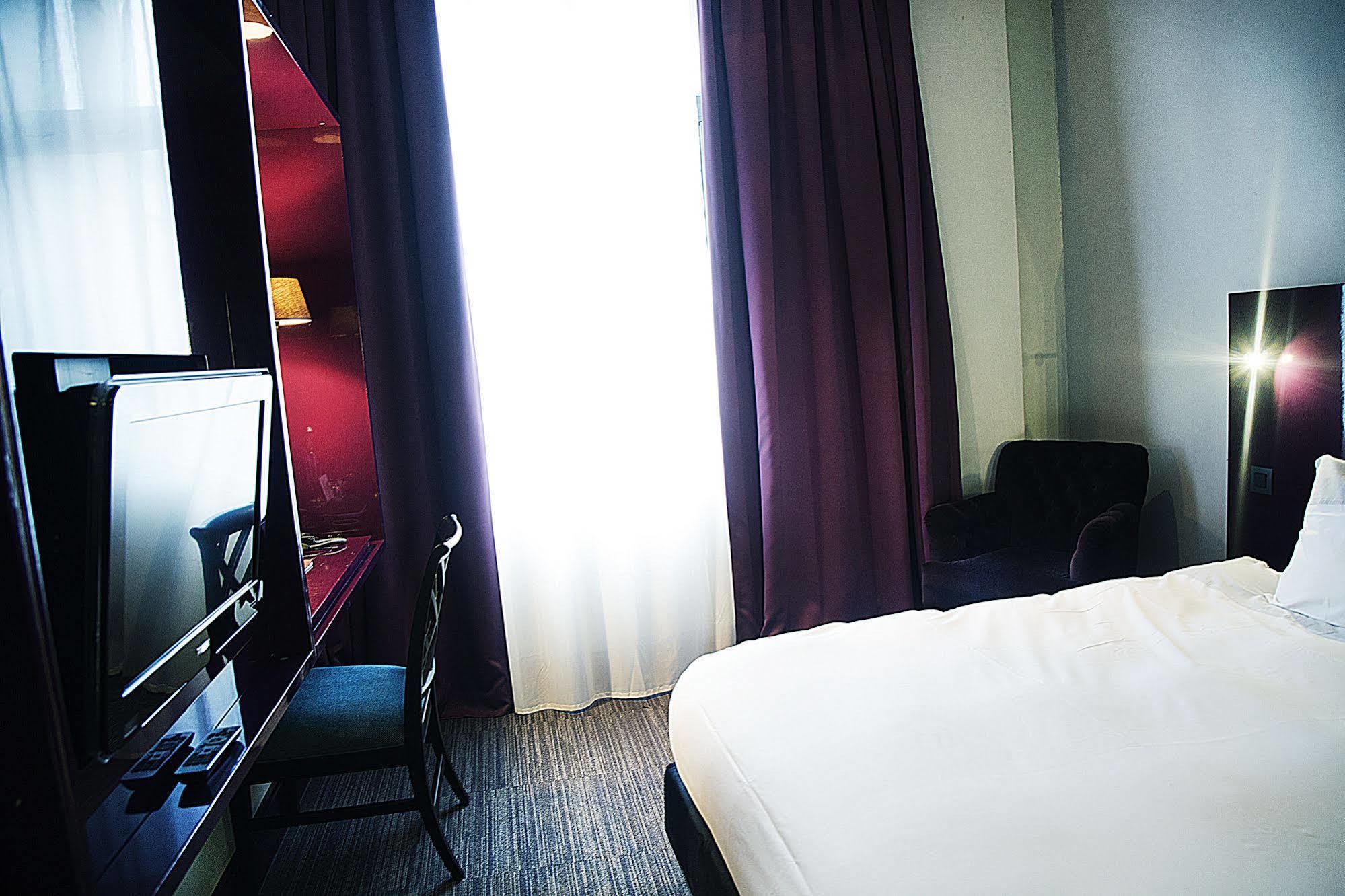 אנטוורפן Hotel Les Nuits מראה חיצוני תמונה